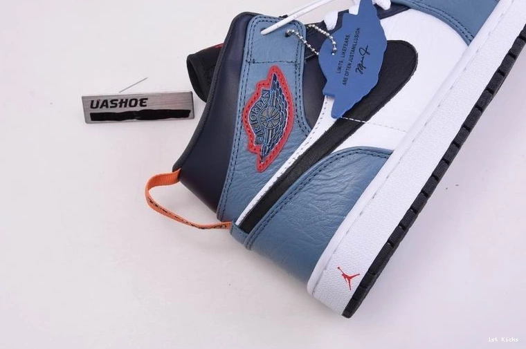 Facetasm CU2802-100  Fearless Jordan 1 Mid 0327